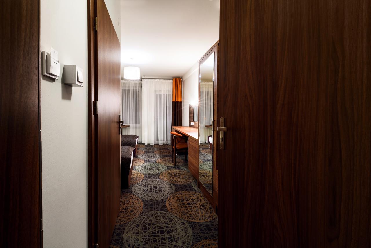 Sanatorium Astoria Hotel Busko Zdroj Luaran gambar